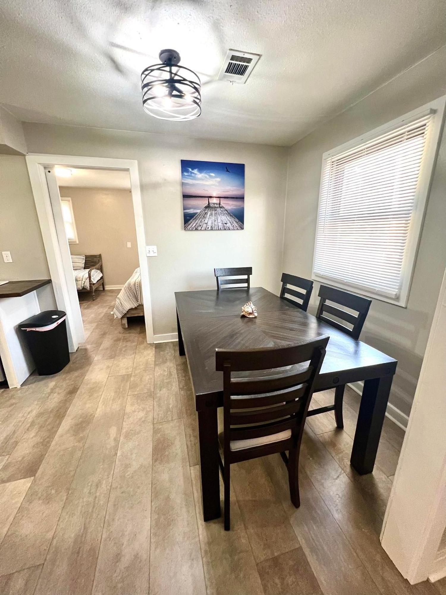4/2 Home Close To Beach, Centrally Located! Gulfport Zewnętrze zdjęcie
